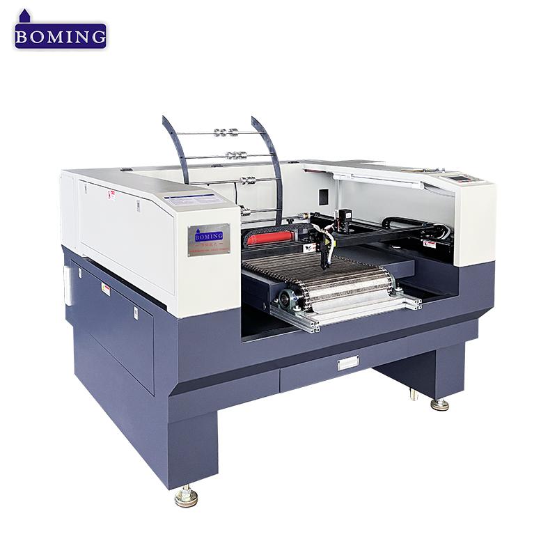 Webbing laser cutting machine